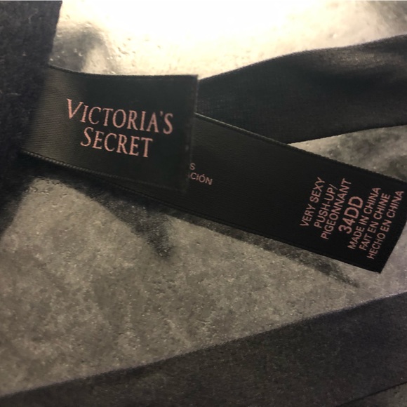 Victoria’s Secret Very Sexy Push Up BNWOT - Picture 5 of 8
